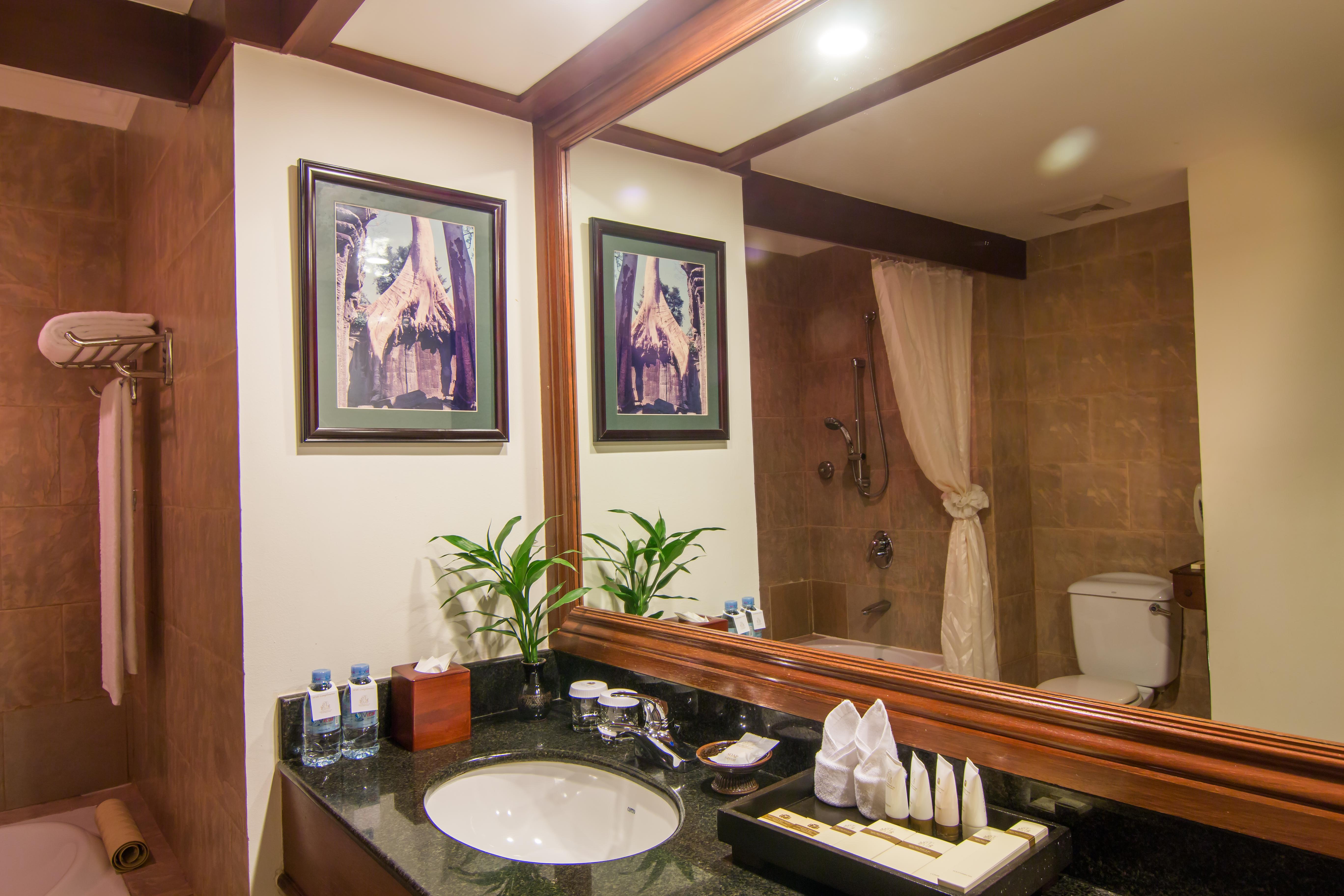 Angkor Palace Resort & Spa Siem Reap Bagian luar foto