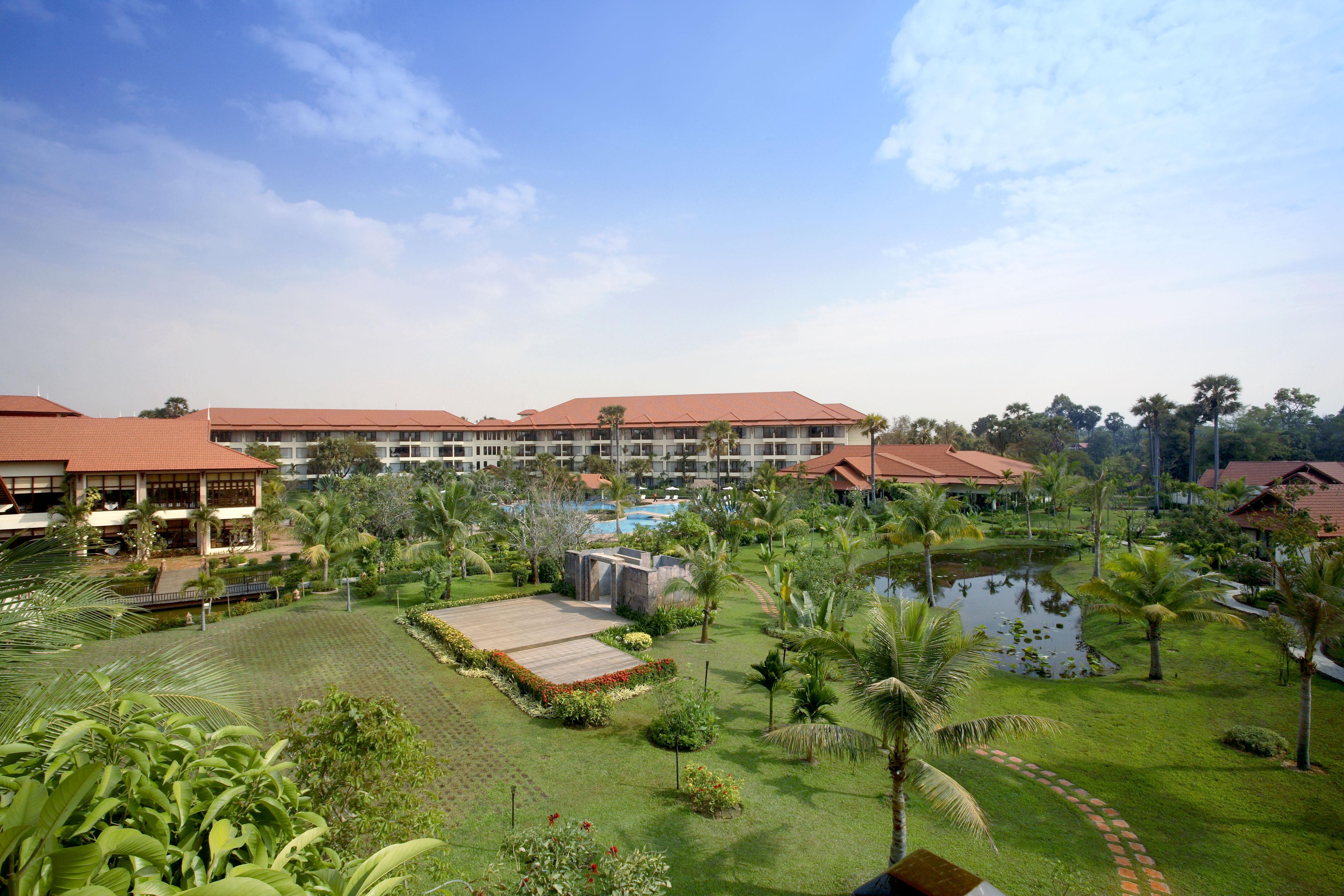 Angkor Palace Resort & Spa Siem Reap Bagian luar foto