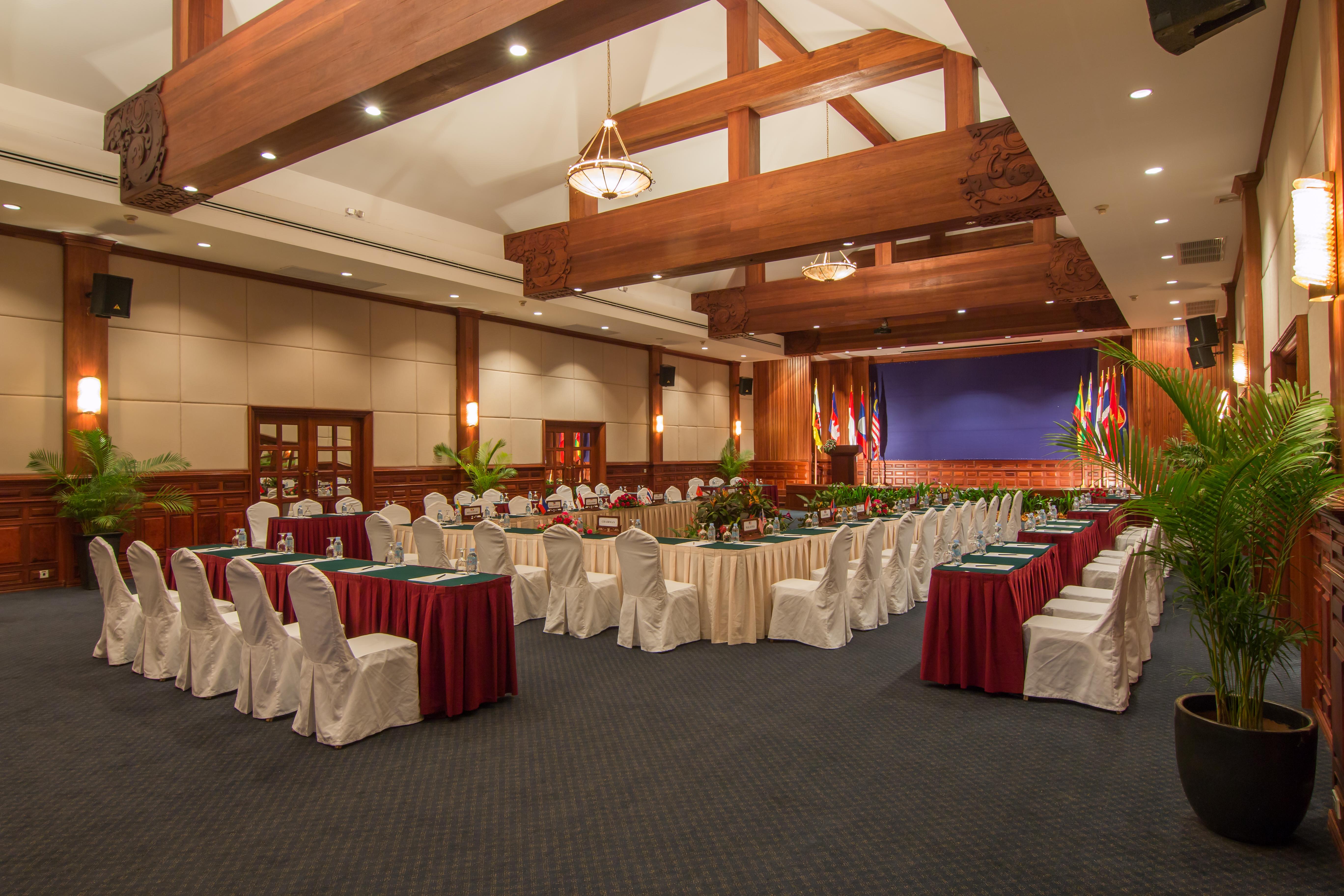 Angkor Palace Resort & Spa Siem Reap Bagian luar foto