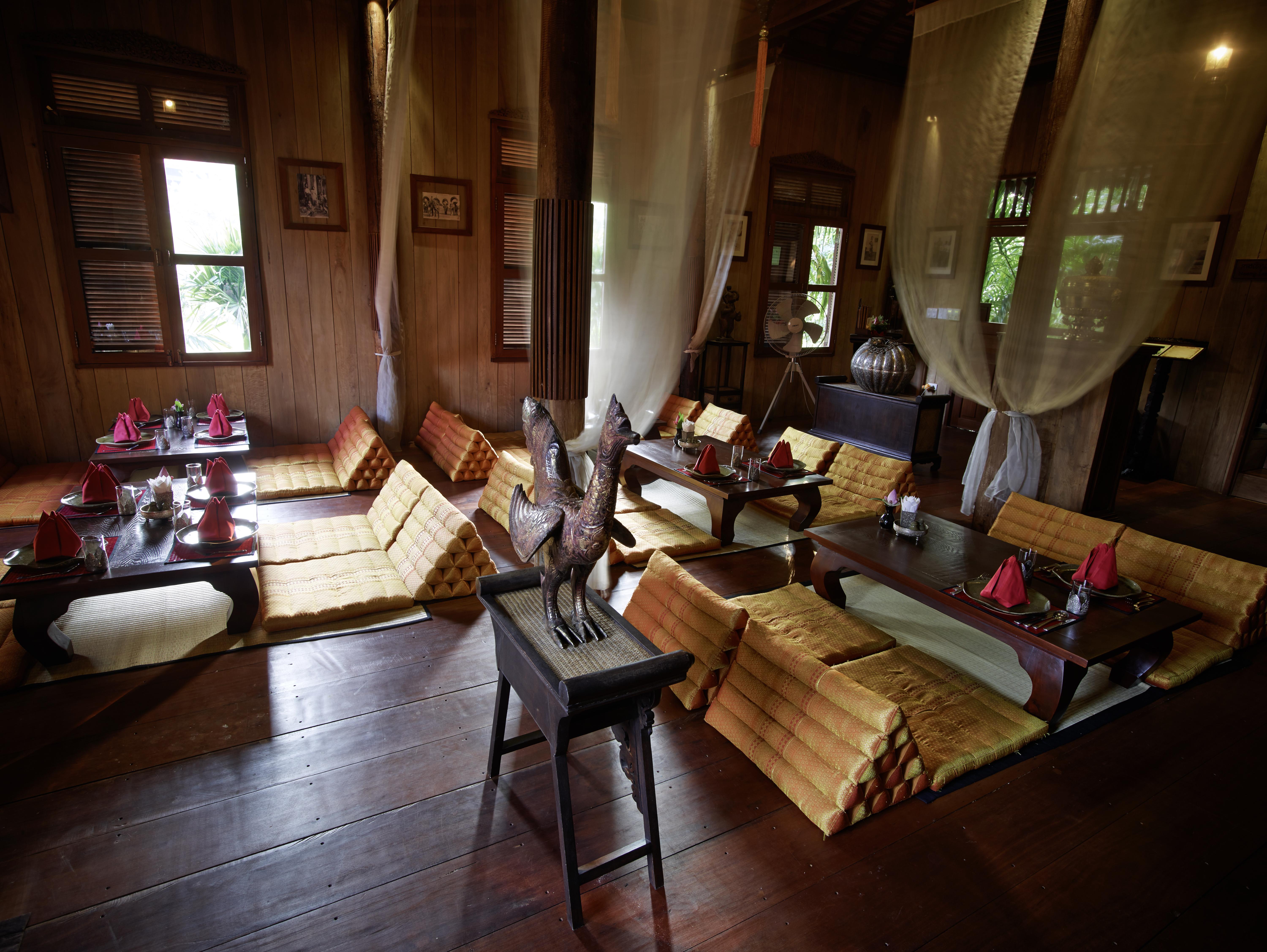 Angkor Palace Resort & Spa Siem Reap Bagian luar foto